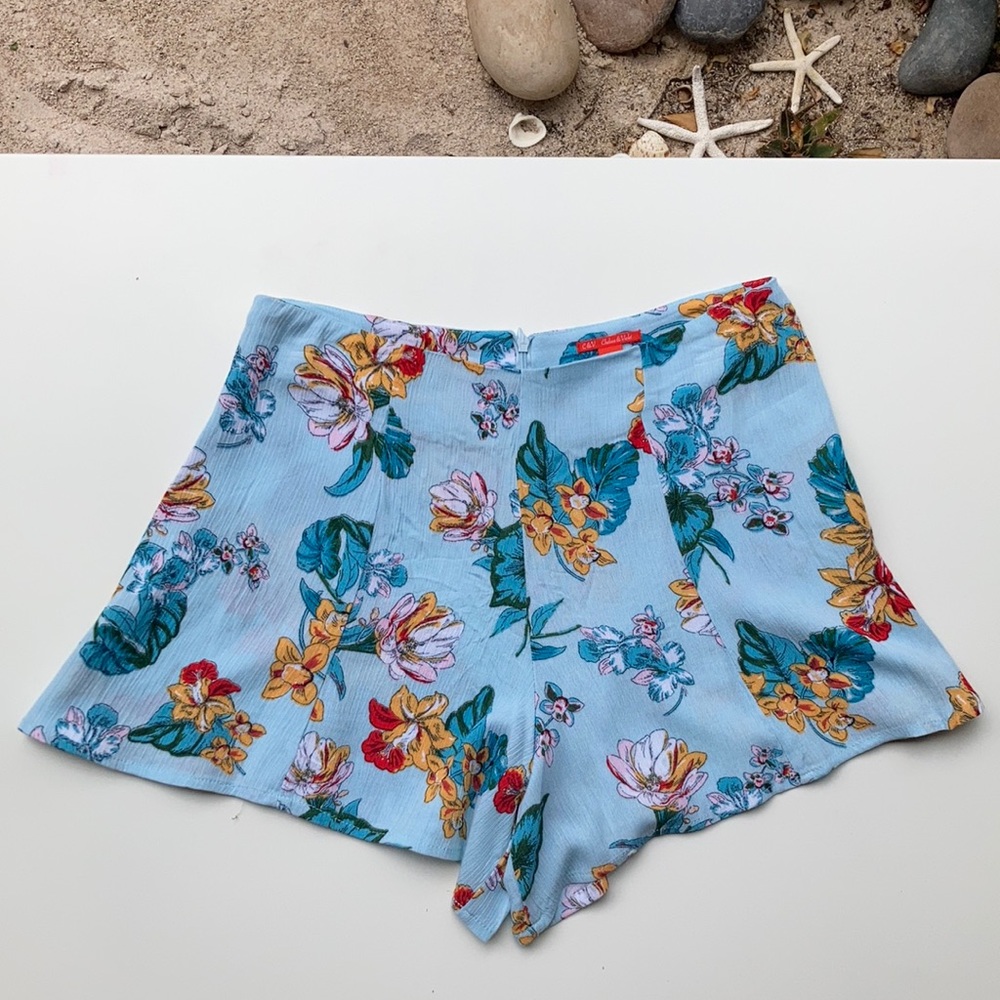 NEW 🥰 lovely floral high waist - 3.5” inseam